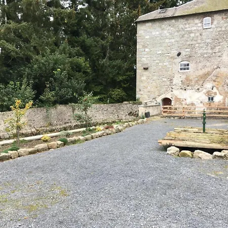 Clashganny Mill بيت للعطل *