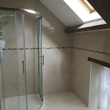 בית נופש Clashganny Mill *